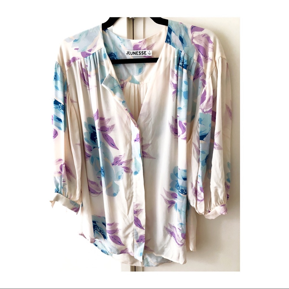 Jeunesse floral blouse. Size Small.